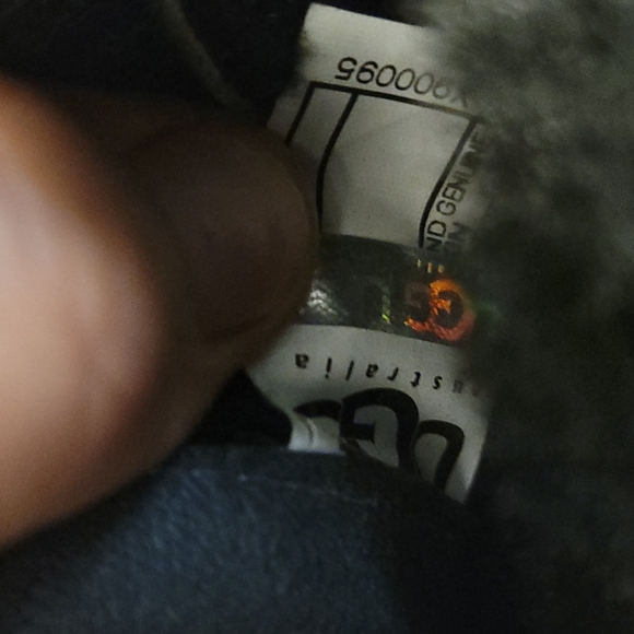 UGG - Picture 7 of 8